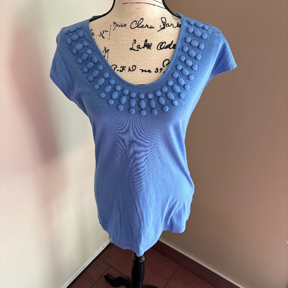 Banana Republic cotton beaded neckline t shirt